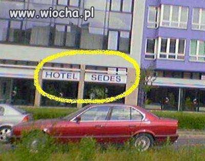 Hotel...