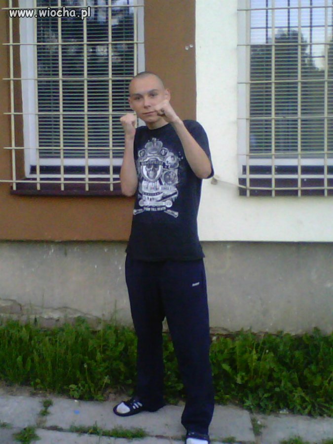 Pantofle, skarpety i garda...