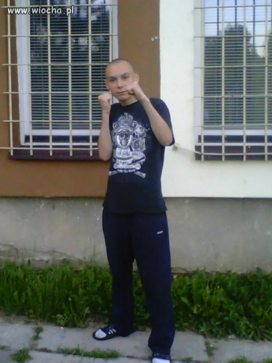 Pantofle, skarpety i garda...