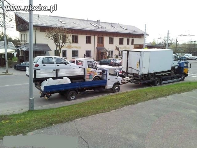 Bo holować...