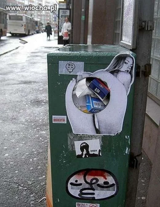 W taki otwór