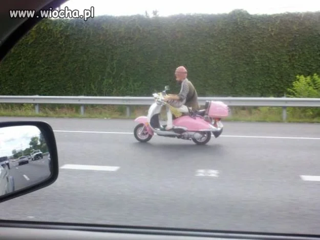 Mój różowy ścigacz