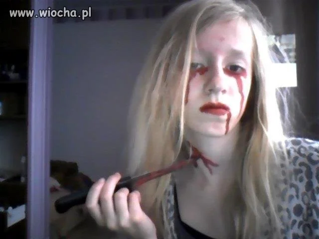 Ona ma gdzieś od 10 - 12 lat 