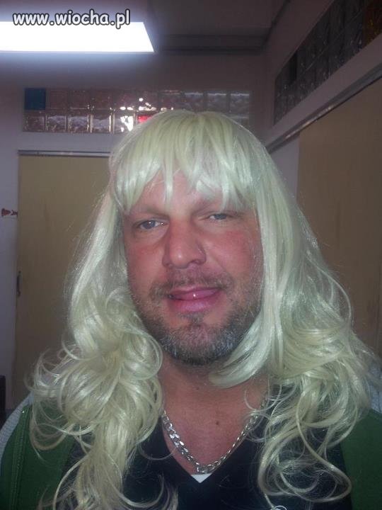 Męska blondyneczka