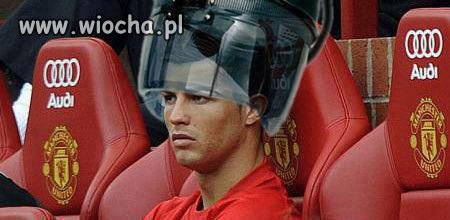 A tak Ronaldo odpoczywa w przerwie