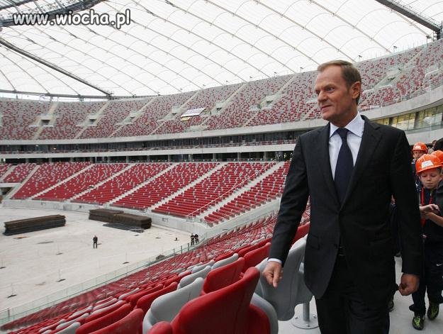 Towarzysz TUSK, koszt euro 100 miliardów, 3 mecze