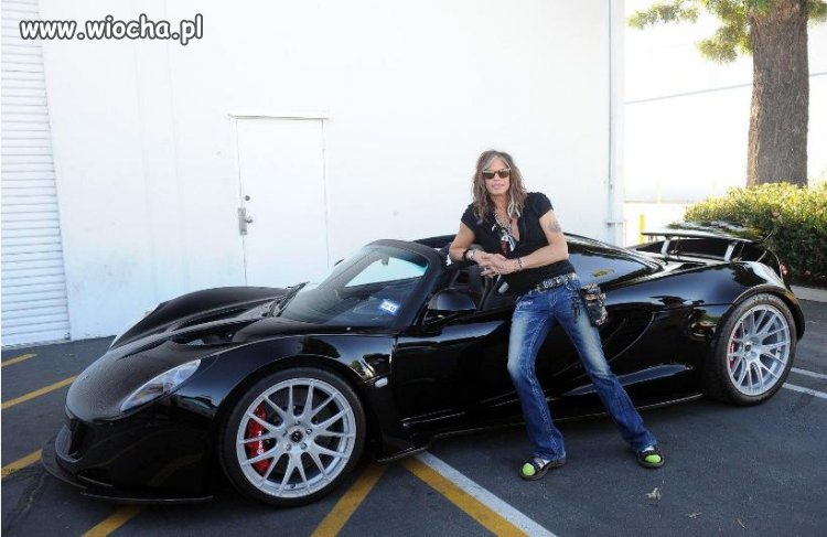 Steven Tyler z Aerosmith, nawet on nosi skarpety .