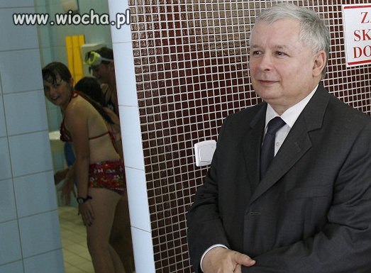 A Ty mały zboczuszku!!!