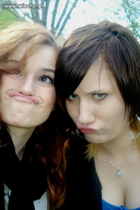 Duck face 