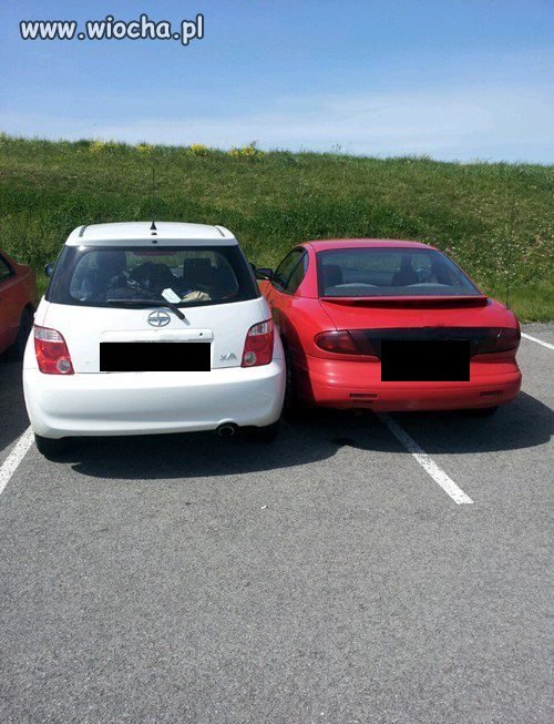 Zajął dwa miejsca parkingowe