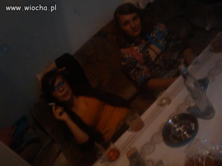 Jest papieros, jest butelka i jest wiocha