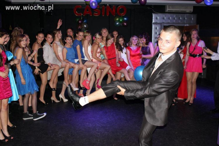 Bal gimnazjalny.
