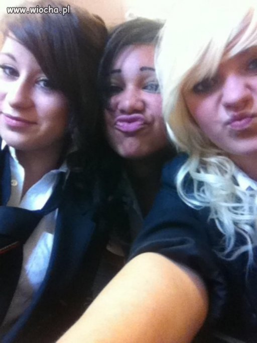 Duck face