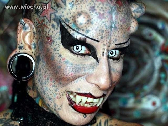 -synku, może przedstawisz nam swoją dziewczyne?