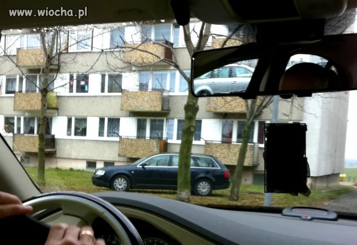 Mistrz parkowania...