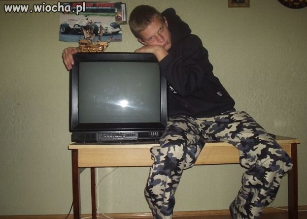 Ja z moim nowym telewizorem 