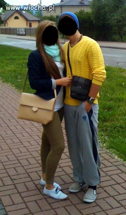 Dresik + sweterek babuni + torebka...