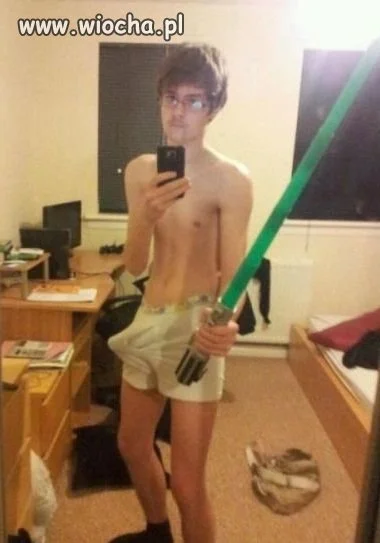 Mistrz Yoda  z dwoma mieczami