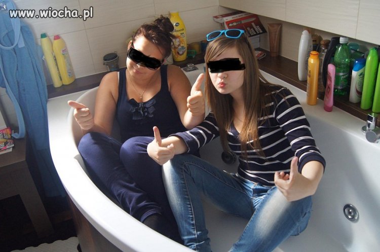 Kolejna słit focia w wannie...