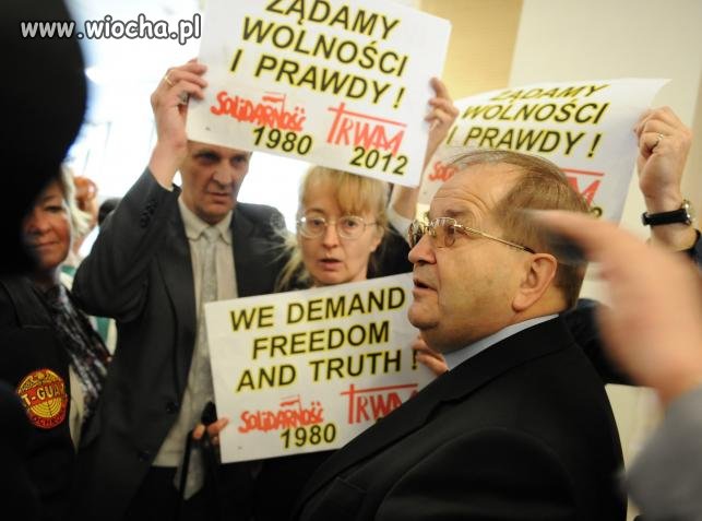 A co zrobiłeś oszuście z pieniędzmi ze zbiórki?