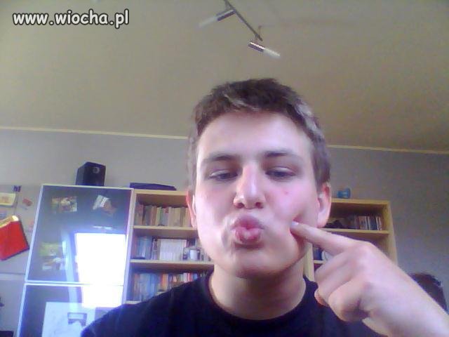 Dzióbek z paluszkiem hahaha