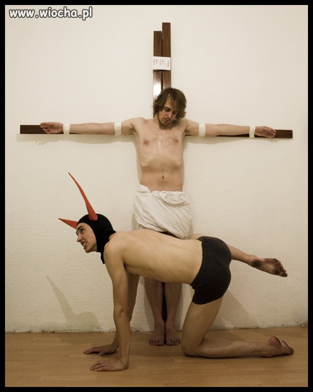 Zbezczeszczenie symboli religijnych...