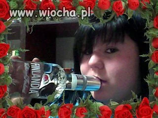 Mogła chociaż korek odkręcić  ... 