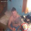 Kochający tatuś na zdjęciu z dzieckiem 