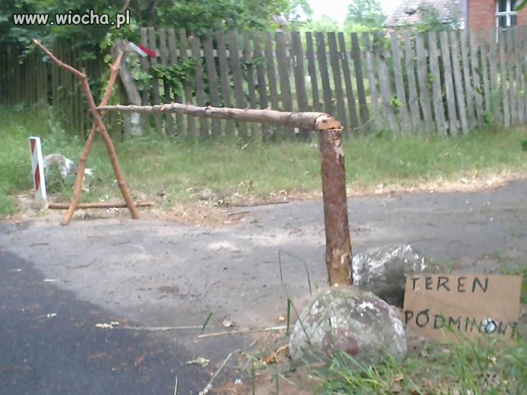"Teren pódminowy"