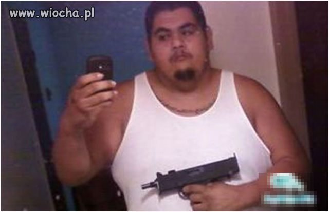 Jest spluwa jest gangsta
