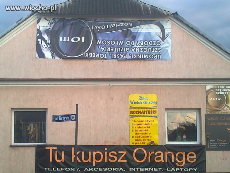 Boże co za idiota to wieszał ...