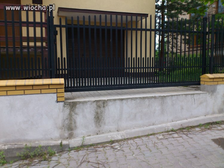 Podjazd do garażu