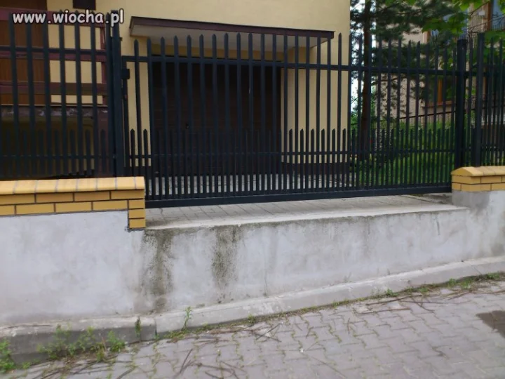 Podjazd do garażu