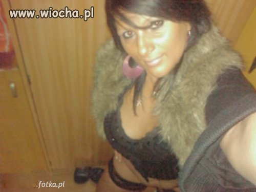 Hmyy ona ma 28 lat, a tak głupia