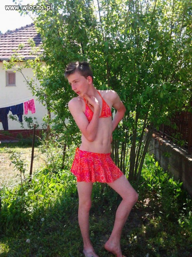 Jest poza