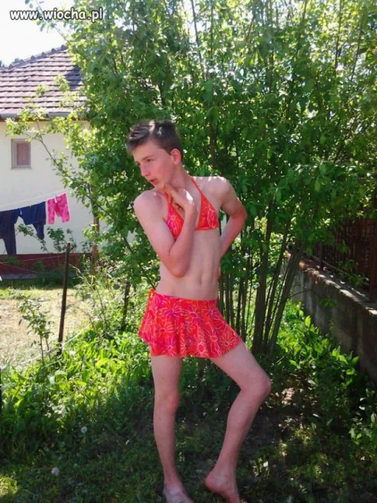 Jest poza