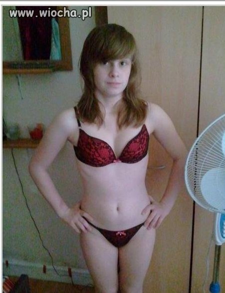 Jezu ok sexfotka ale to jest pedofilia!Koleśjest zryty