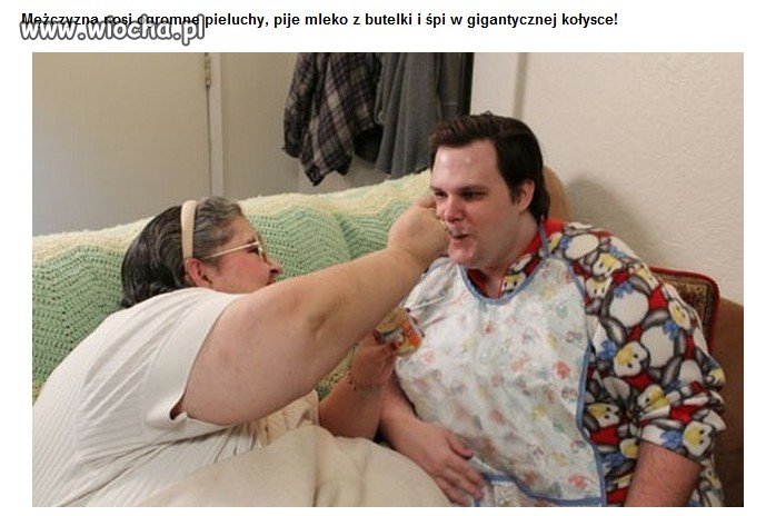 Mężczyzna zachowuje się jak dziecko.