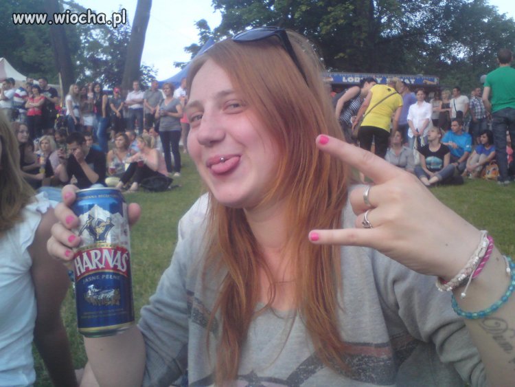 Mam 14 lat, metal w gębie, piwo w ręce i wgl