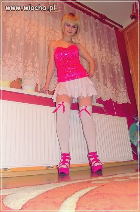 Pojechała