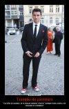 Trampki i garnitur???