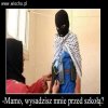 Mamo wysadzisz mnie przed szkołą!?