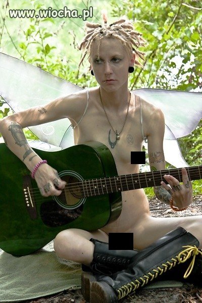 Chłopak z gitarą ...