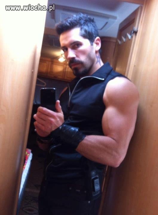Scott Adkins