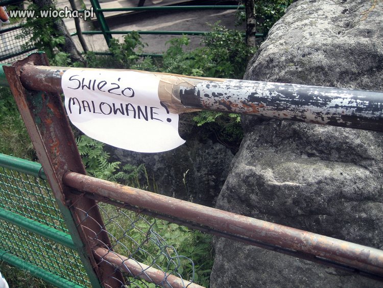 Świeżo malowane.