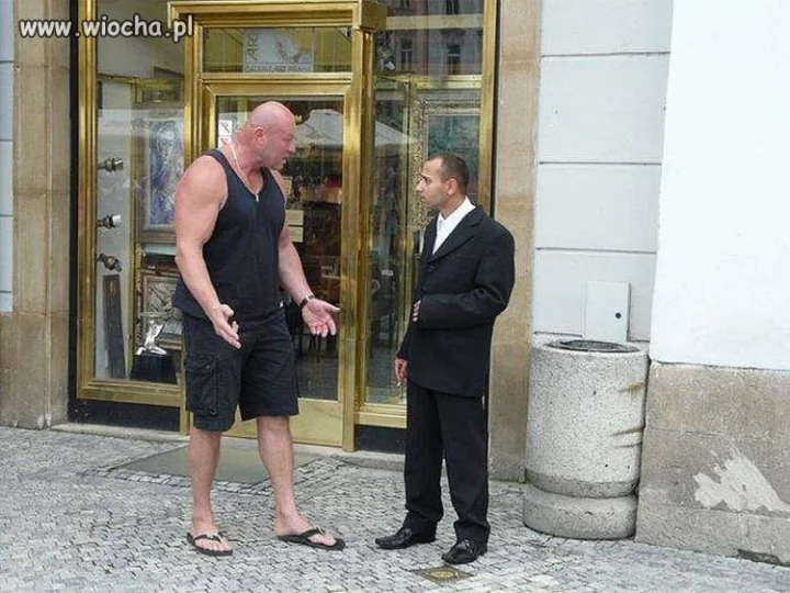 Hmmm czyżby mały