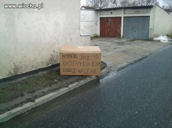 Uwaga na kartony!!!
