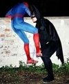 Superbohater z pomocą kolegi powraca
