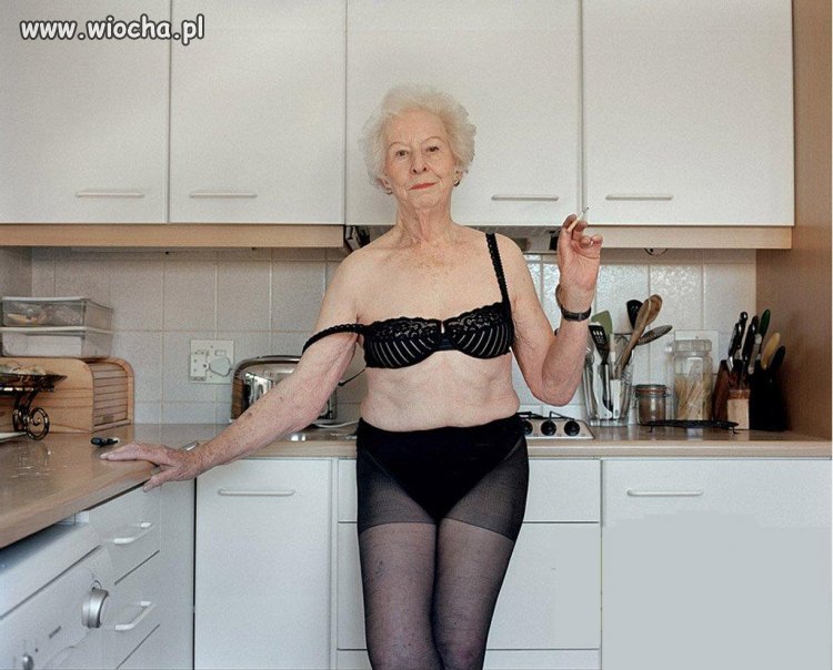 Babcia jest w kuchni...