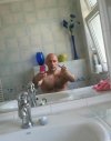 Widać jakiś pan w lustrze przeszkadza mu się skupić